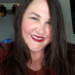 Meet your Posher, Leslie